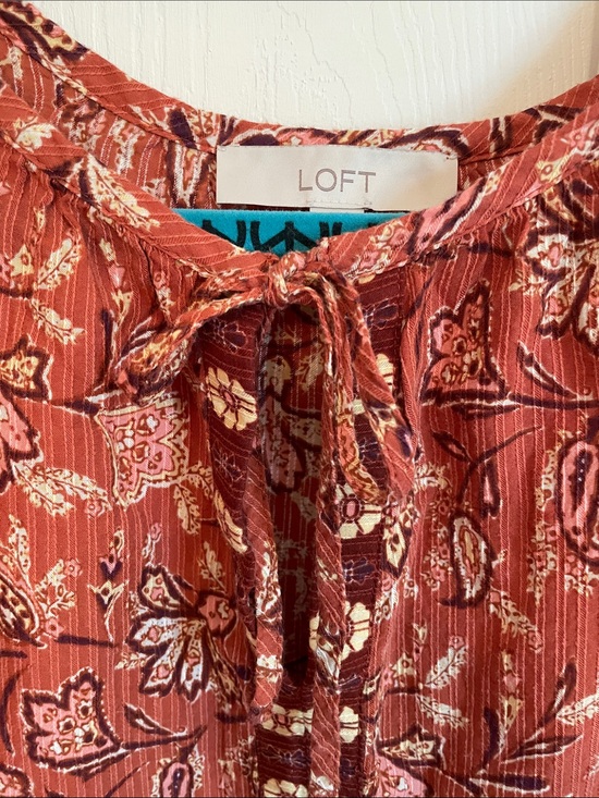 LOFT Tops - LOFT Rust Floral Tie-Front Blouse